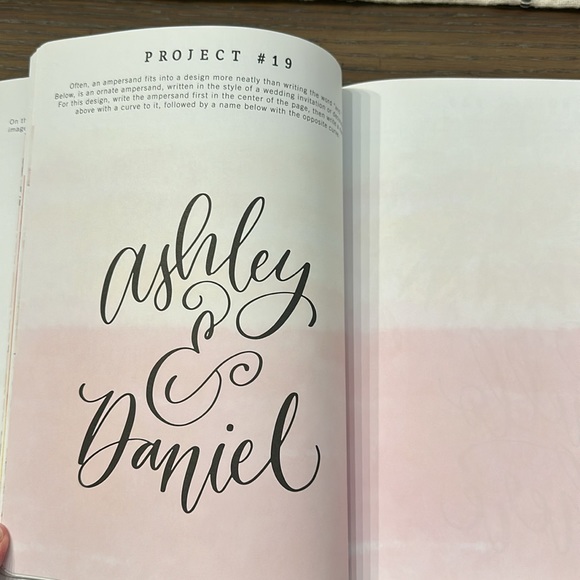 NWOT Calligraphy project book - Picture 4 of 12
